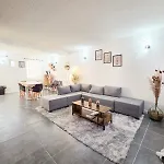 Apartment G2 Maison Grand Confort, Calme *