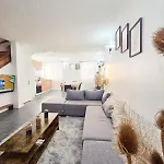Apartment G2 Maison Grand Confort, Calme Vichy