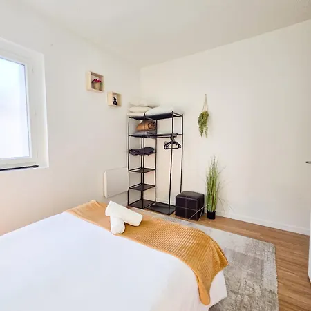 Apartment G2 Maison Grand Confort, Calme Vichy